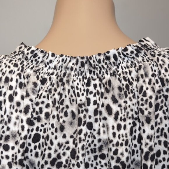 3/$20 A New Day Flowy Cheetah Print Blouse Smocked Keyhole Long Balloon Sleeve - Picture 8 of 14